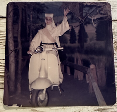 #ad Found Photo Stars Wax Museum Orlando Florida Debbie Reynolds Moped Nun 70’s $9.00