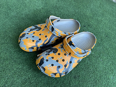 #ad Crocs Mens Size 10 Classic Printed Camo Clog Sandals Orange 206454 83B $47.02
