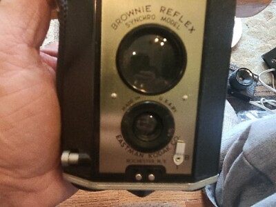 #ad Eastman Kodak Brownie Reflex Camera Synchro Model Top Viewfinder Vintage Collect $12.00