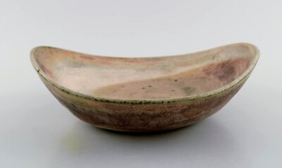 #ad Lucie Rie Austrian born British ceramist. Large modernist bowl in stoneware. $13340.00