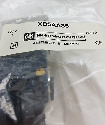 #ad XB5AA35 Telemecanique NEW Button Green #8748 $27.36