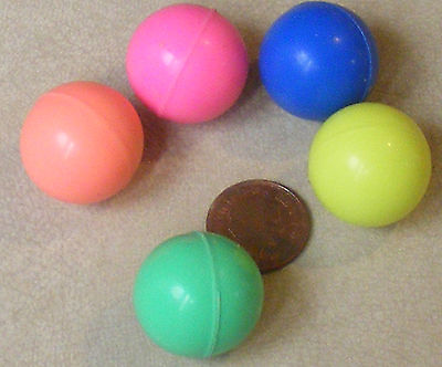 #ad Solid Rubber 2.5cm Balls Garden Beach Accessory 1:12 Scale Dolls House Miniature GBP 1.20