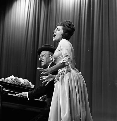 #ad Jimmy Durante And Dinah Lee 1965 Shindig Tv Show Old Photo AU $9.00