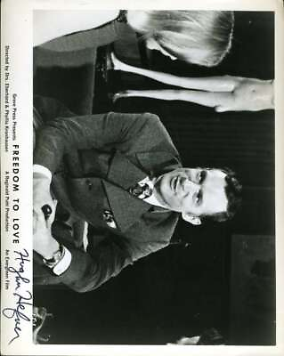 #ad Hugh Hefner Psa Dna Coa Hand Signed 8x10 Photo Autograph $349.00