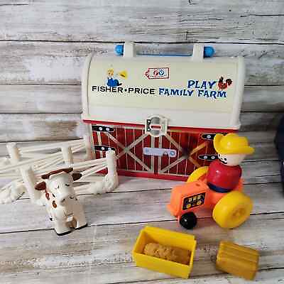 #ad Fisher Price Family Play Farm Little People Lunchbox Set w Accessories $23.40