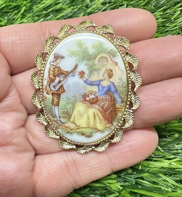 #ad Vintage Gold Tone Porcelain Cameo brooch Pin Victorian Courting couple Scene $10.19