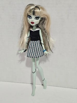 #ad Mattel Original Monster High Home Ick Frankie Stein Doll 2011 $49.95