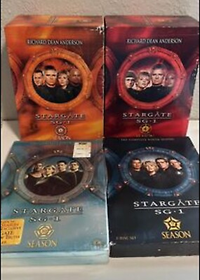 #ad Stargate Sg1 Box Set Bundle $22.00