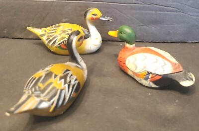 #ad Duck Decoy Figurines Lot Of 3 Made In Hong Kong Small Farmhouse Decor Colorful $8.00