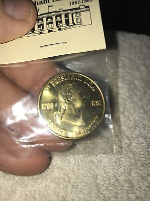#ad Abraham Lincoln 16th President 1861 1865 coinstoken collection Gold 28mm A2 $4.95