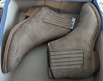 #ad Ladies Women#x27;s Universal Thread Alena Boots Dark Taupe Memory foam Size 6. $12.99
