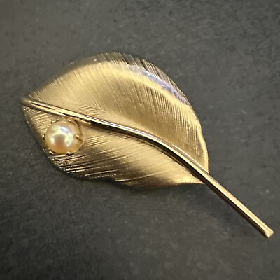 #ad Vintage Gold Tone Leaf Brooch Pin With Pearl $17.99