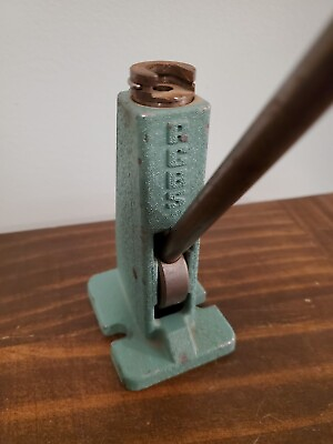 #ad Vintage RCBS Bench Mount Reloading Priming Tool Rare Reloader Tools $59.99