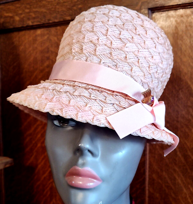 #ad Pink Weave Straw Ribbon Band 1930s Hat VTG Great Gatsby Cloche Brooch Rhinestone $27.20
