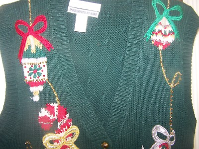 Vintage Cape Isle Knitters Vest Embroidered Green Christmas Medium Jingle $10.00