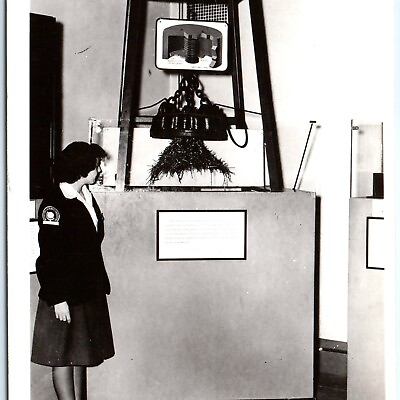 #ad c1940s Chicago Science Museum Commercial Magnet Tour EKC RPPC Photo Postcard A92 $7.25
