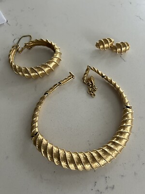 #ad Vintage 1960’s Monet Gold Collar Necklace Bracelet And Clip Earrings $200.00