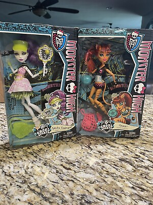 #ad Monster High Ghoul Sports Lot Toralei and Spectra NIB $245.00
