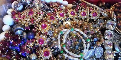 #ad Vintage Now Jewelry Lot 5 Pc Mix ALL WEAR NO Junk Necklace Brooch Resell Gift $26.99