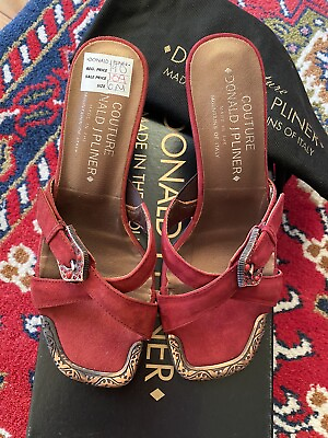 #ad Donald J Pliner NIB Couture Women 6M Kira Ruby Suede Kitten Heel Sandals $50.00