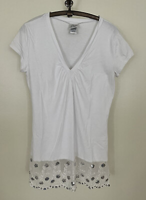 #ad EUC Women#x27;s Short Sleeve White With White Lace Trim T Shirt Style Top Size M $12.95