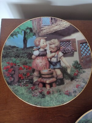 #ad Danbury Mint 1990 Hummel Collector#x27;s Plate quot;Squeaky Cleanquot; Little Companions $9.99
