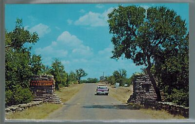 #ad Vintage Chrome Lake Brownwood State Park Entrance Texas Unused Postcard 1958 $6.00