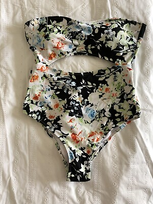 #ad Cupshe NWOT Black Floral Swimsuit Size M $22.00