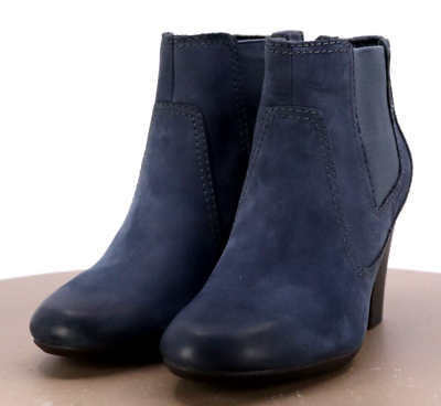#ad Clarks Bendables Women#x27;s Heeled Booties Boots Size 6 Leather Blue $35.20