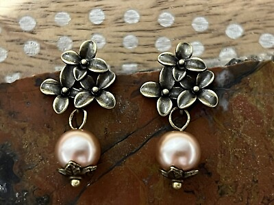 #ad Gorgeous Vintage Floral Beige Pearl Earrings $10.00