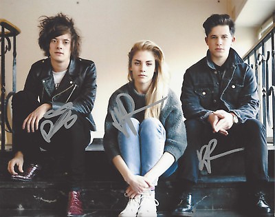 #ad LONDON GRAMMAR BAND SIGNED AUTHENTIC 8X10 PHOTO D COA BRITISH INDIE POP GROUP X3 $49.95
