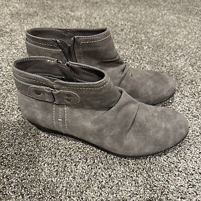 #ad Axxiom Grey Booties Size 8.5m $9.00