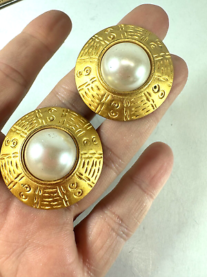 #ad Vintage Earrings Clip On Anne Klein Etruscan Saucer Simulated Pearl Goldtone $23.20