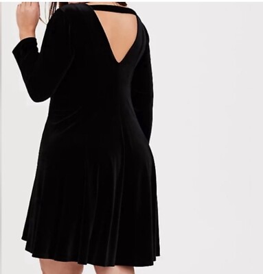 #ad NWT BLACK VELVET FLUTED DRESS Torrid Size 1 $35.00