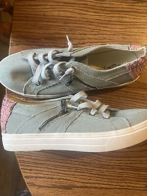 #ad jolimall Cute Slip On Sneakers Size 8 $15.00