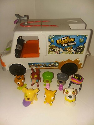 #ad THE UGGLYS LOT PET SHOP DOG WASH VAN WITH DOGS AND SPIDERDOG A7 $9.99