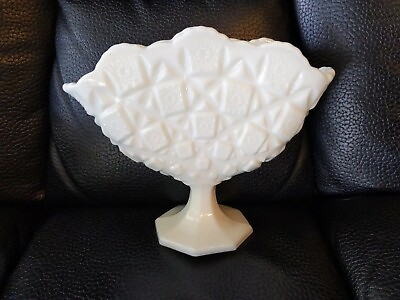 #ad Westmoreland Old Quilt Milk Glass 7.25quot; Tall Fan Shaped Footed Vase White Vtg $9.49