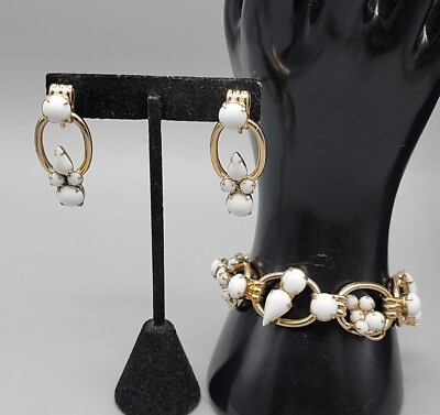 #ad Vintage Juliana White Milk Glass Rhinestone 6.75quot; Bracelet amp; Screw Back Earrings $132.00