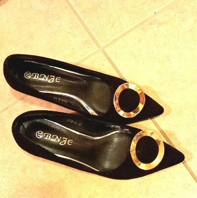 #ad Elegant classy black suede shoes $9.00