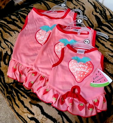 #ad Pet Dress Dog or Cat quot;Strawberry Berry Specialquot; xs ea. New w Tag $14.90
