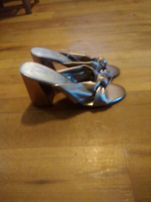 #ad Taupe Womens Shoes size 8 $10.00