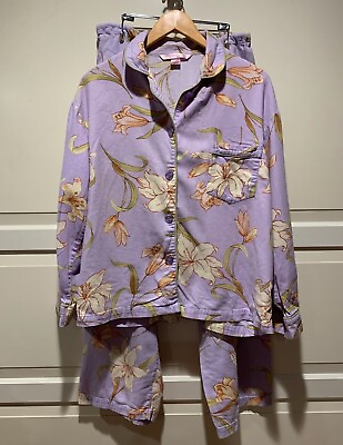 #ad Victoria’s Secret Lavender Lily Long Sleeve Shirt Capri Pants Pajama Set Small $23.99