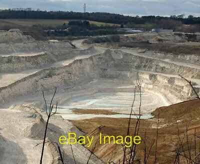 #ad Photo 6x4 Kensworth Quarry deepest level Dunstable This view of 1175 c2009 GBP 2.00