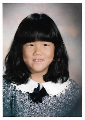 #ad YOUNG AMERICAN GIRL Color FOUND PHOTO Portrait VINTAGE Original 212 45 B $13.39