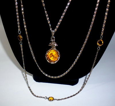 #ad Vintage LE MONDE 17 Jewel Goldtone amp; Amber Manual Pendant Necklace Watch Works $89.00