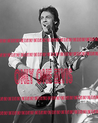 #ad 1983 Actor Singer RICK SPRINGFIELD quot;LIVE ON STAGEquot; 16x20 PHOTO Playing Guitar 04 $29.88