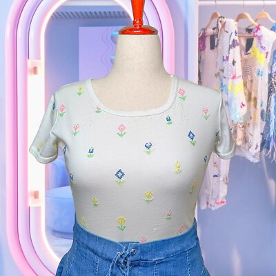 #ad Vintage 70s Embroidered Mod DAISY Flower Short Sleeve Knit Top Baby Tee Size M $32.00