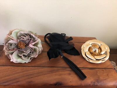 #ad Lot of 3 hand made flower Pin Brooch Fabrictule the Metallic signed NOIR NYC $35.00