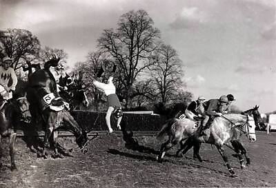 #ad Jockey Willie Robinson Falls From His Horse quot;Roi Brenquot; 1967 OLD PHOTO AU $9.00