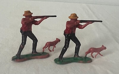 #ad Pair of Vintage Hunting Figurines with Dog Cake Topper Display Item Father’s Day $4.99